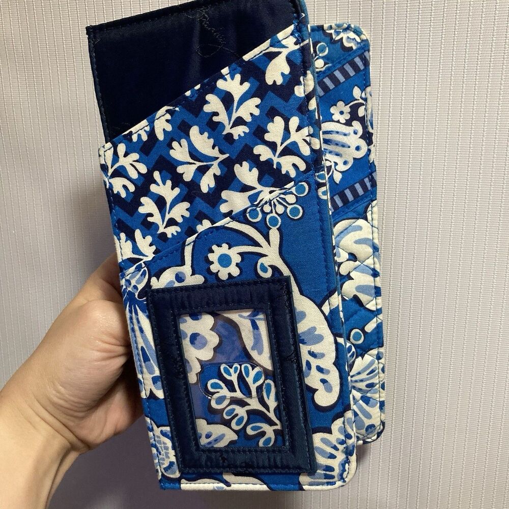 Vera Bradley clutch Wallet Pocket Book Magnetic Closure Blue Paisley - Picture 8 of 8